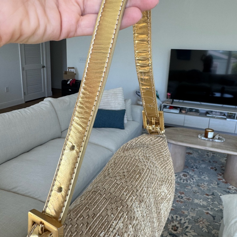Vintage Fendi Baguette, rare and authentic ✨ - Picture 5 of 13